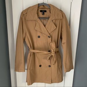 Forever 21 tan button up trench coat - size L